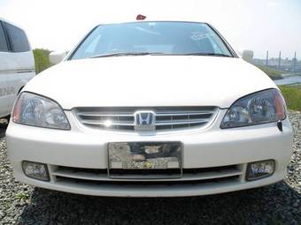 2000 Honda Avancier Photos