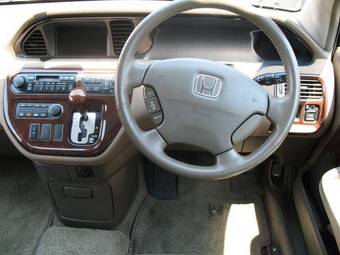 2000 Honda Avancier Photos
