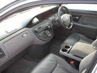 2000 Honda Avancier Photos