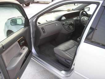 2000 Honda Avancier Pictures