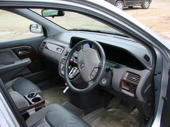2000 Honda Avancier Photos