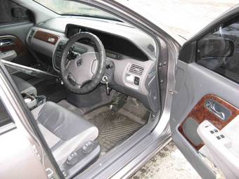 2000 Honda Avancier Photos