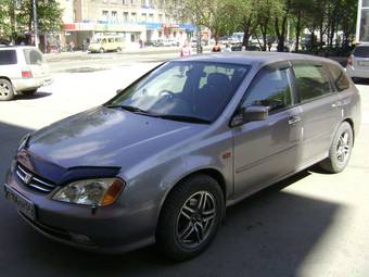 2000 Honda Avancier Photos