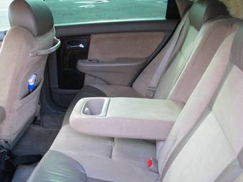 2000 Honda Avancier Photos