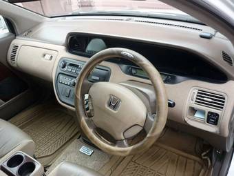 2000 Honda Avancier Pictures