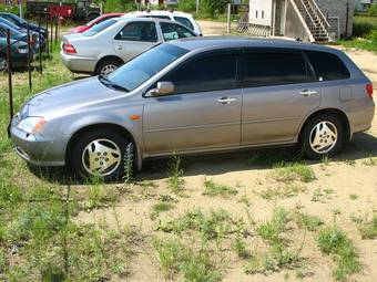 2000 Honda Avancier Pics