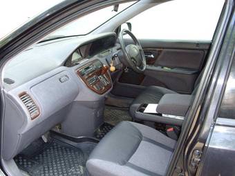 2000 Honda Avancier Pictures
