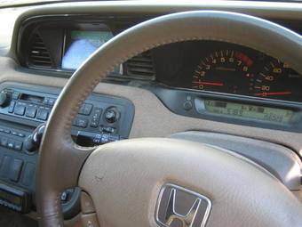 2000 Honda Avancier Pictures