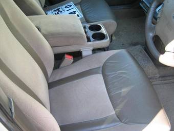 2000 Honda Avancier Photos