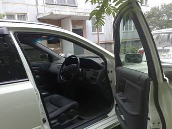 2000 Honda Avancier Pictures