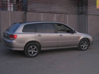 2000 Honda Avancier Photos