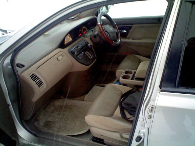 2001 Honda Avancier