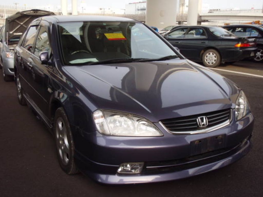 2001 Honda Avancier