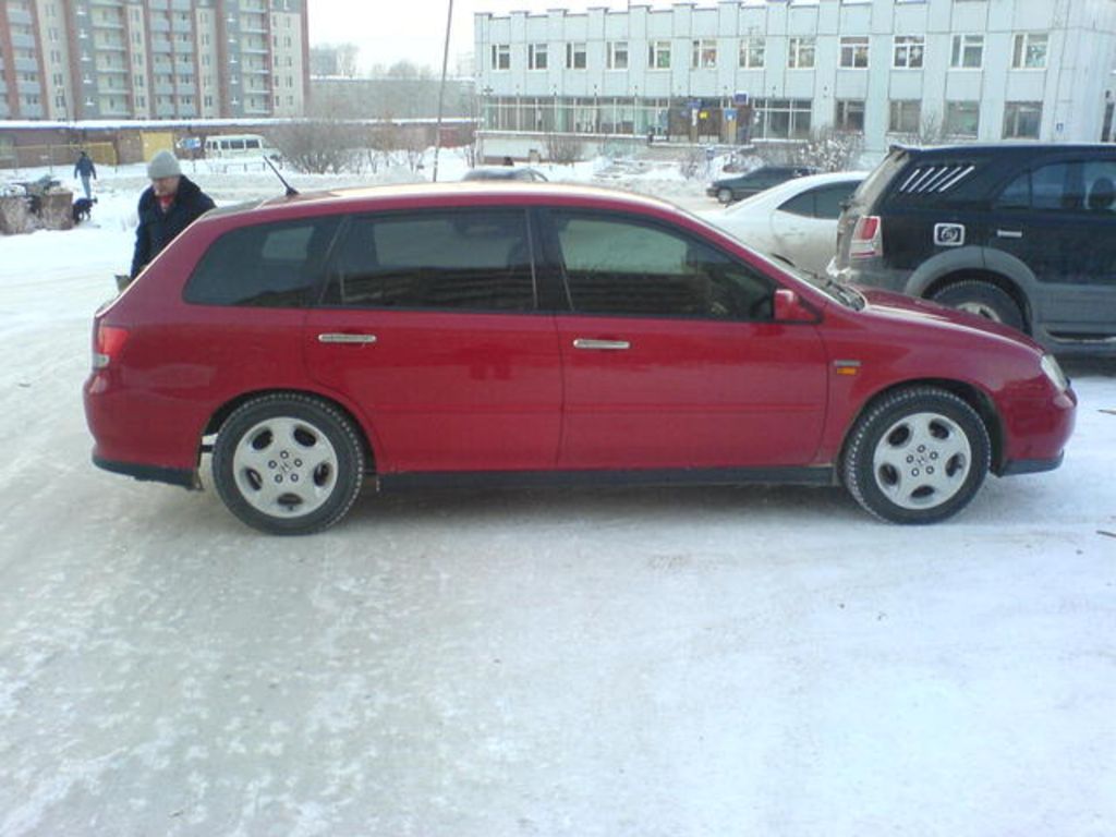 2001 Honda Avancier