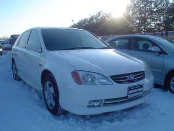 2001 Honda Avancier Photos