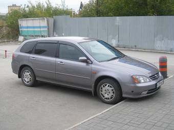 2001 Honda Avancier Pictures