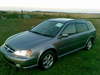 2001 Honda Avancier Photos