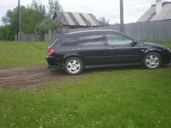 2001 Honda Avancier Pictures