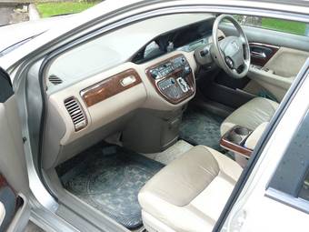 2001 Honda Avancier Pictures
