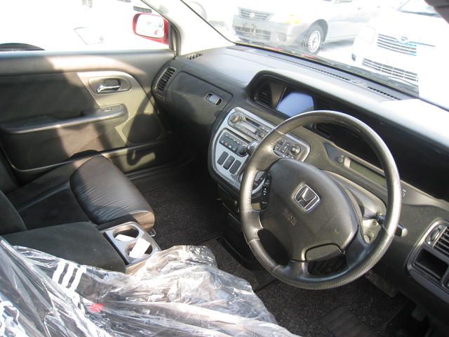 2002 Honda Avancier