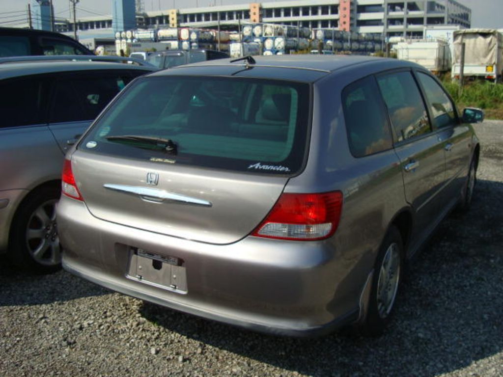 2002 Honda Avancier
