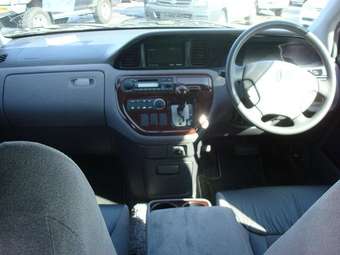 2002 Honda Avancier Pics