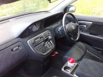 2002 Honda Avancier Images