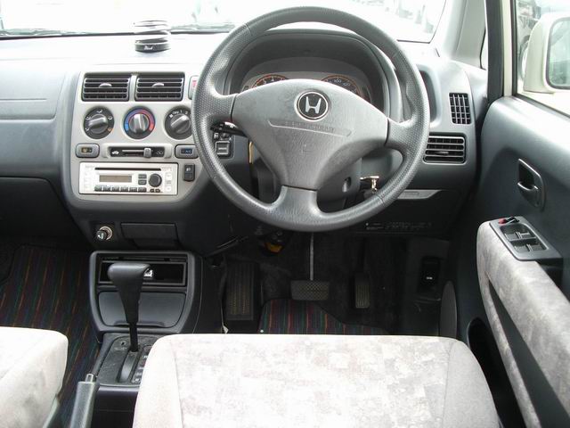 2000 Honda Capa Pictures