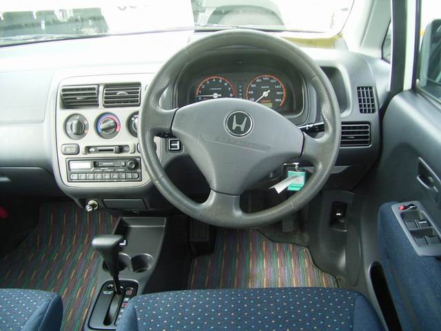 2000 Honda Capa Photos