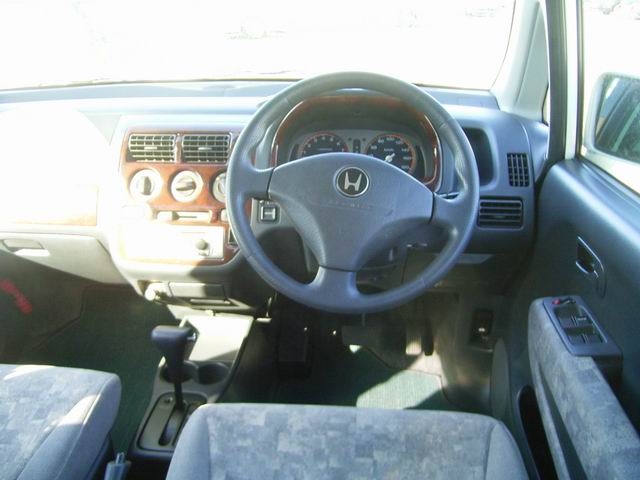 2000 Honda Capa Photos