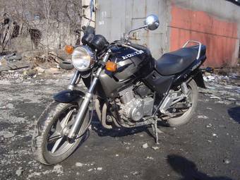 1999 Honda CB Photos