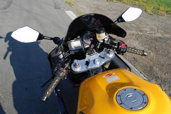 2000 Honda CBR Photos
