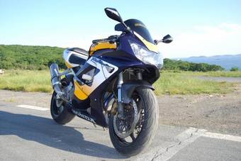 2000 Honda CBR Images