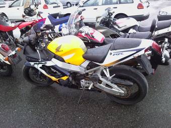 2000 Honda CBR Pictures