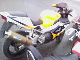 2000 Honda CBR Photos
