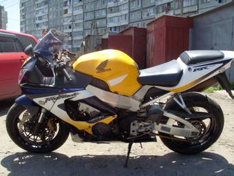 2000 Honda CBR Pictures