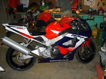 2001 Honda CBR Photos