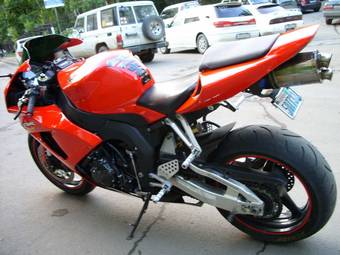 2006 Honda CBR1000F Pictures