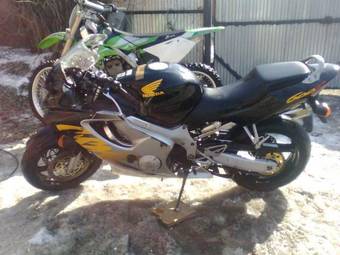 1999 Honda CBR600F Pictures