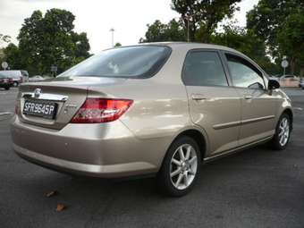 2004 Honda City Images