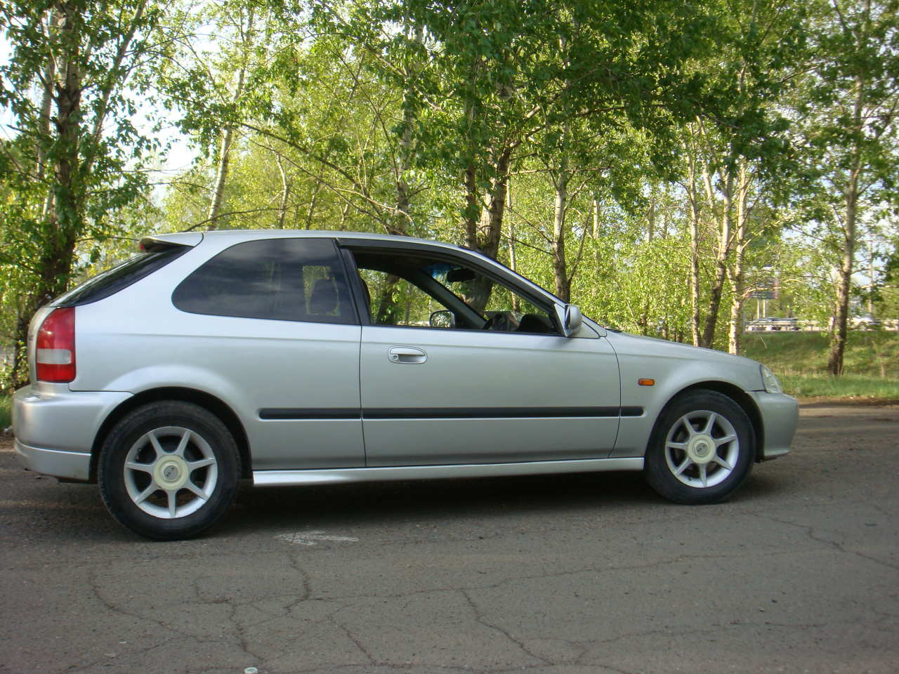 1999 Honda Civic specs, Engine size 1300cm3, Fuel type