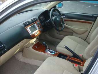 2004 Honda Civic Hybrid Photos