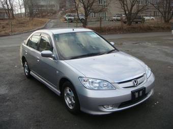 2004 Honda Civic Hybrid Pictures