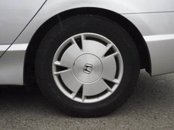 2005 Honda Civic Hybrid Pictures