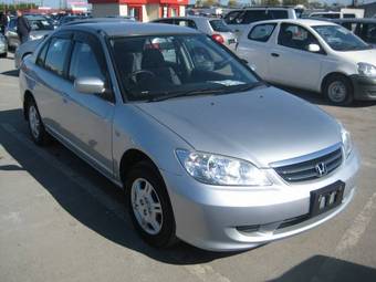 2004 Honda Civic Shuttle Photos