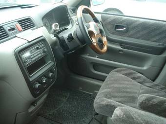 1999 Honda CR-V Pics