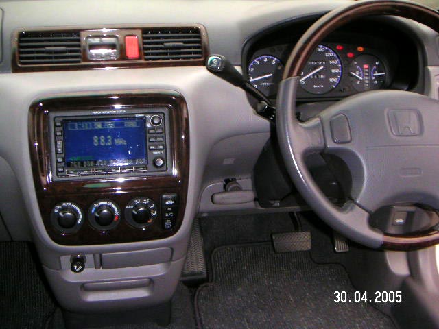 2000 Honda CR-V Pictures
