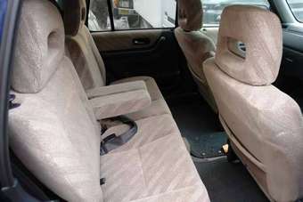 2000 Honda CR-V Photos