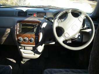 2000 Honda CR-V Pictures