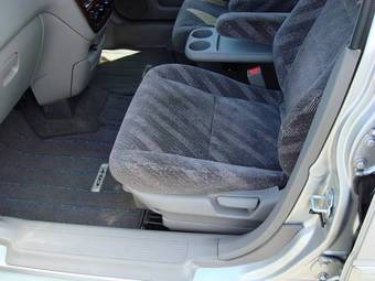 2000 Honda CR-V Pictures